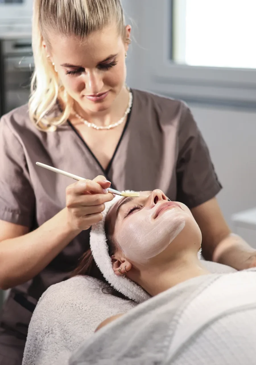 ff-studioshoot carmens beautycare-67-12 ff-studioshoot carmens beautycare-67-12